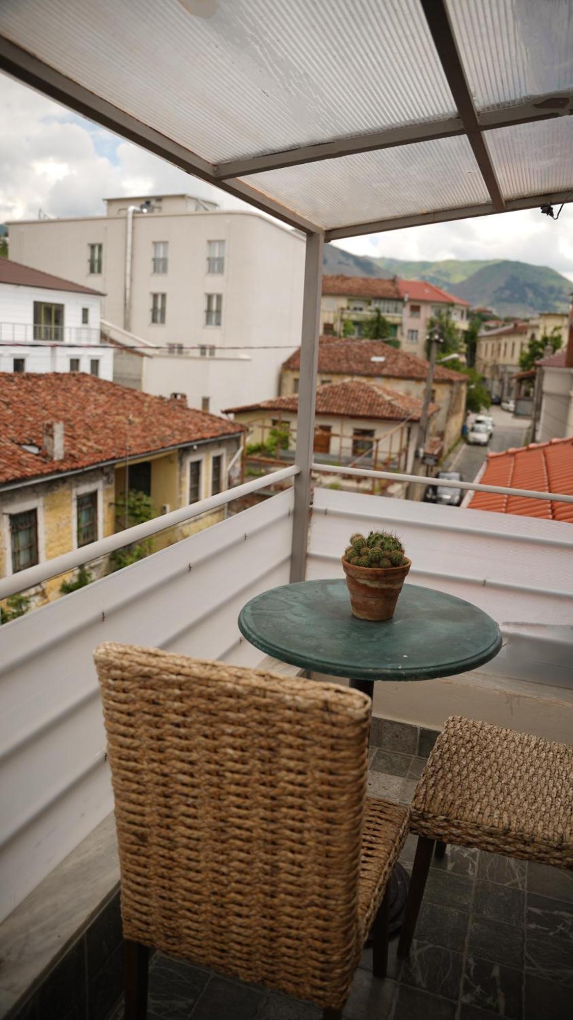 Relax Inn Korce Esterno foto